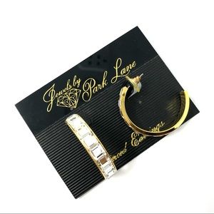 Vintage runway style goldtone and crystal pierced hoop earrings - NWT